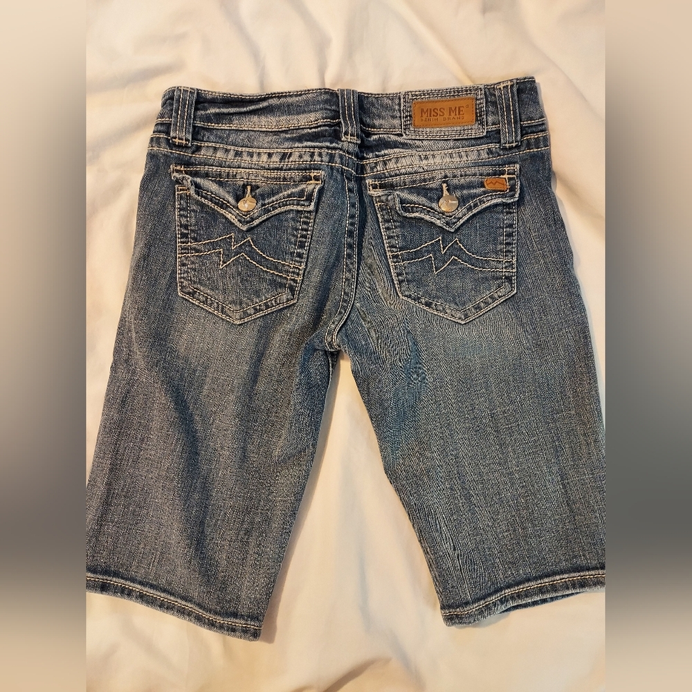 Miss Me Denim "Irene Bermuda" Shorts – Size 31 - Picture 9 of 9